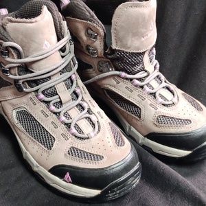 Women's hiking boots